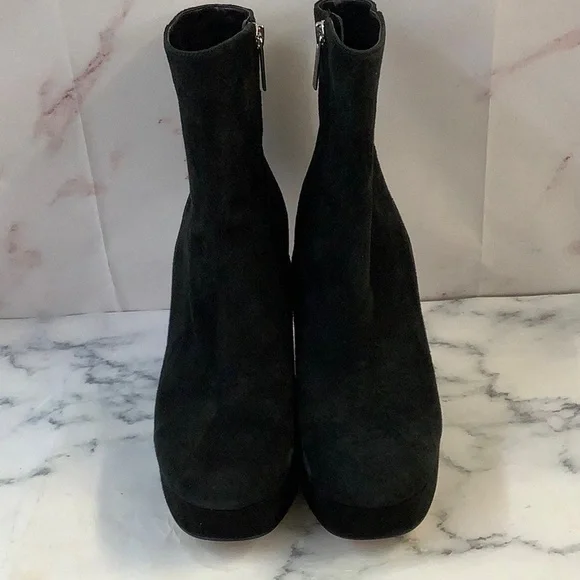 Michael Kors Suede Platform Boot Inner Zipper Black/Silver Size 7 - Picture 3 of 5